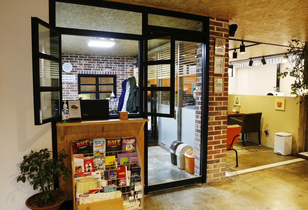 Lee & No Guesthouse Hongdae Seul Exterior foto
