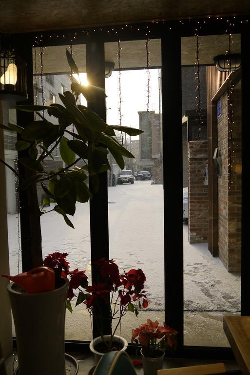 Lee & No Guesthouse Hongdae Seul Exterior foto