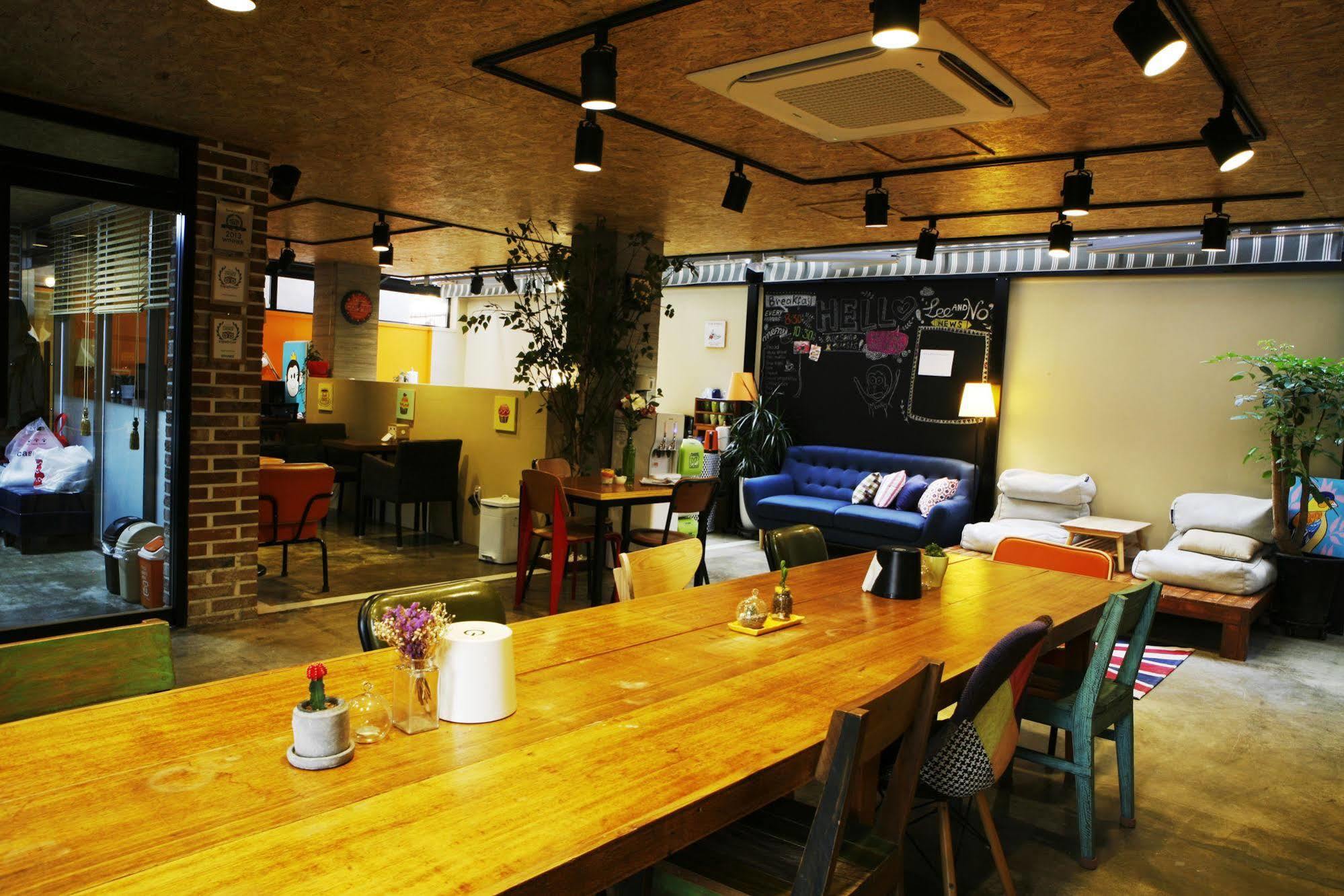 Lee & No Guesthouse Hongdae Seul Exterior foto