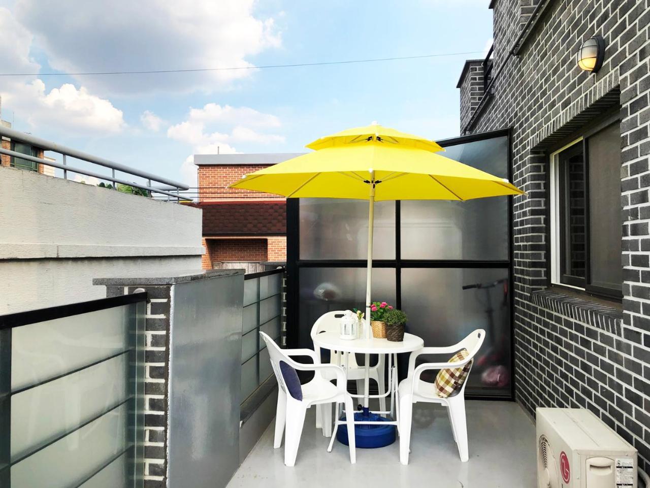 Lee & No Guesthouse Hongdae Seul Exterior foto