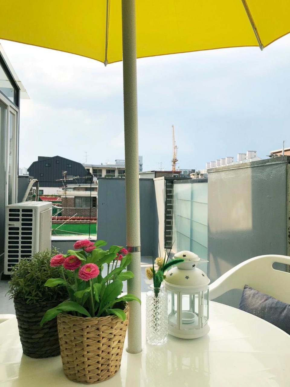 Lee & No Guesthouse Hongdae Seul Exterior foto