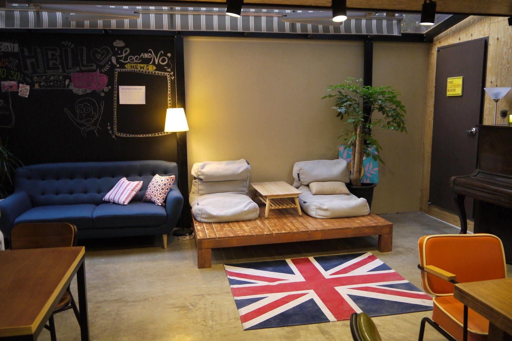 Lee & No Guesthouse Hongdae Seul Exterior foto