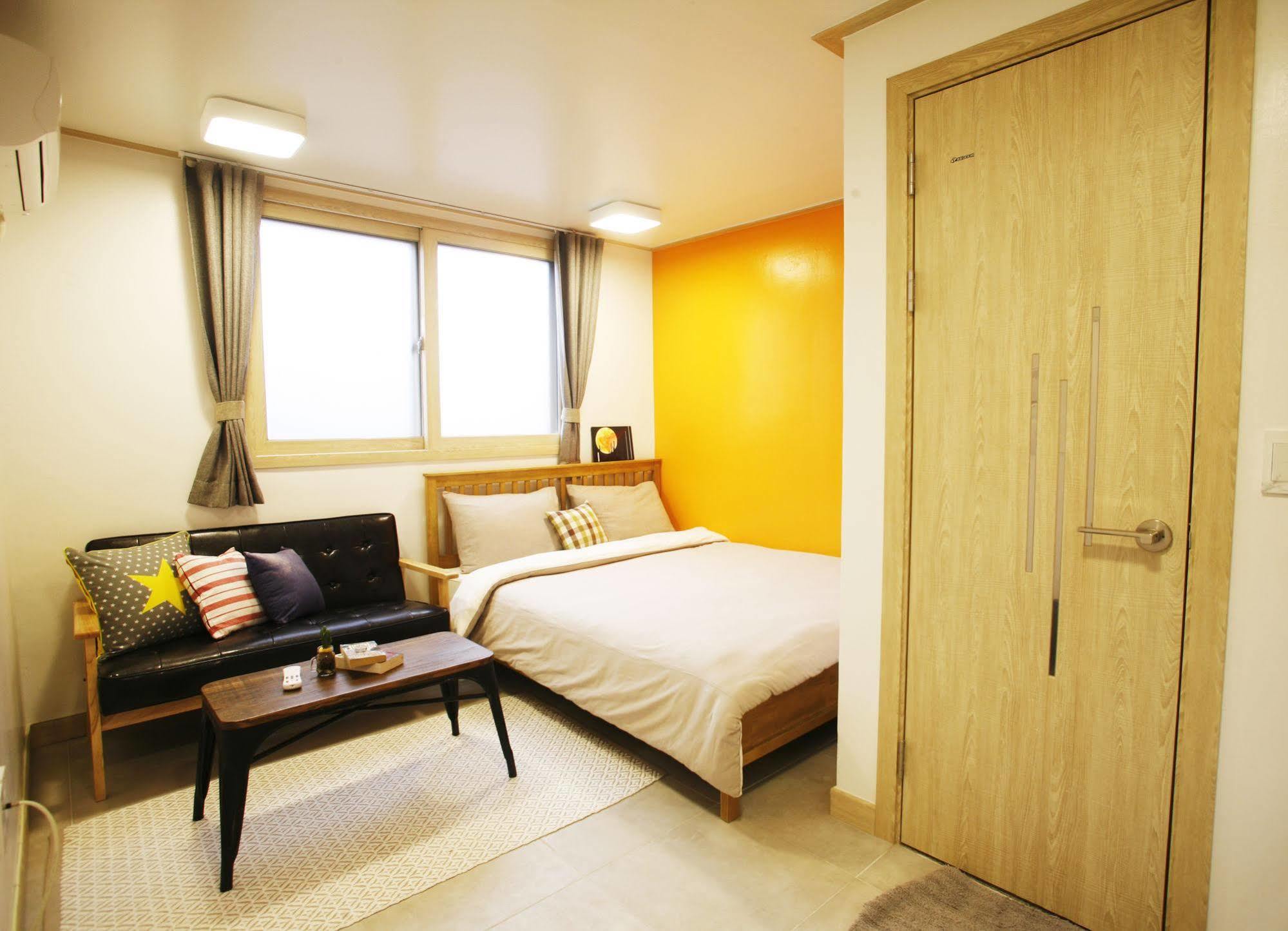 Lee & No Guesthouse Hongdae Seul Exterior foto